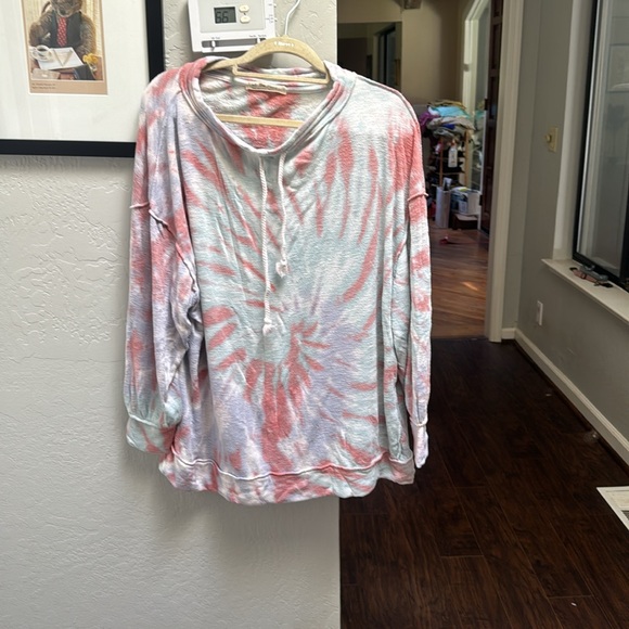 Free People sweatshirt - Picture 3 of 5